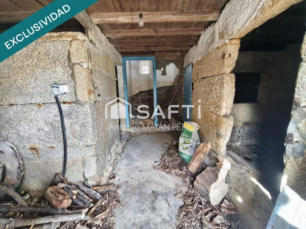 4 bedroom Finca/Country House for sale in Muros - € 116,790 (Ref: 9861731)