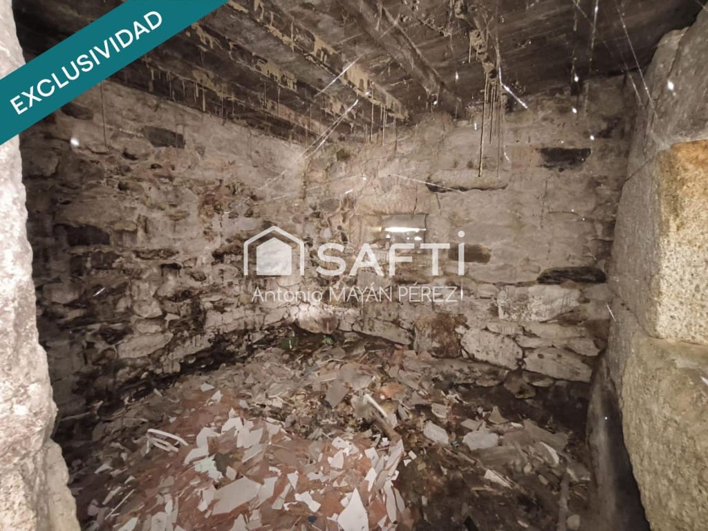 4 bedroom Finca/Country House for sale in Muros - € 116,790 (Ref: 9861731)