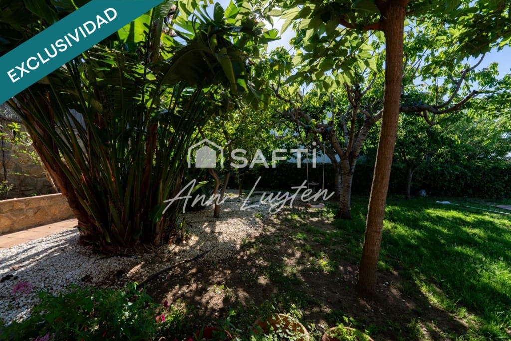 5 bedroom Villa for sale in Palau-saverdera - € 875,000 (Ref: 9861732)
