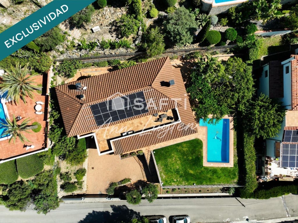 5 bedroom Villa for sale in Palau-saverdera - € 875,000 (Ref: 9861732)