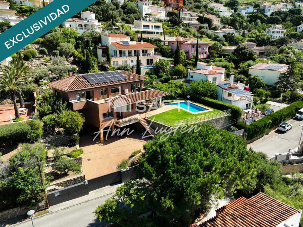 5 bedroom Villa for sale in Palau-saverdera - € 875,000 (Ref: 9861732)