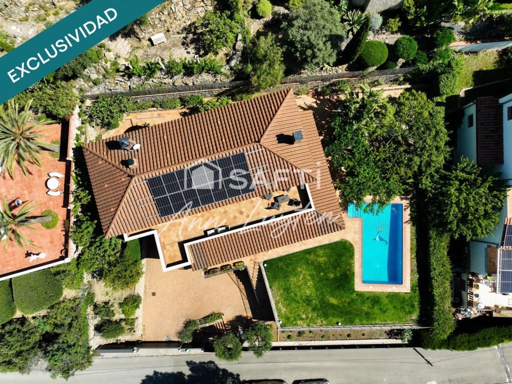 5 bedroom Villa for sale in Palau-saverdera - € 875,000 (Ref: 9861732)