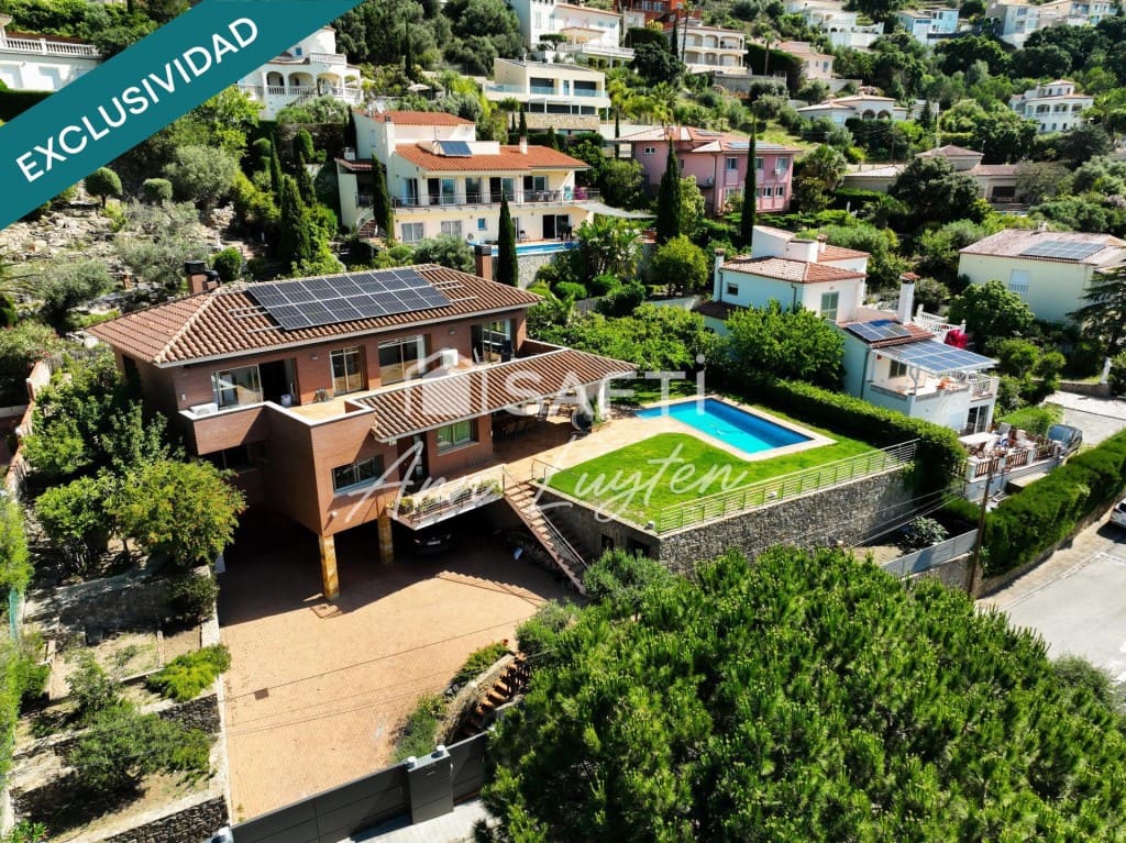 5 bedroom Villa for sale in Palau-saverdera - € 875,000 (Ref: 9861732)