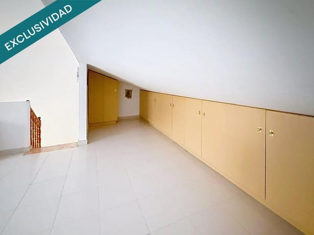 4 slaapkamer Rijtjeshuis te koop in Vilanova i la Geltrú - € 485.000 (Ref: 9861740)
