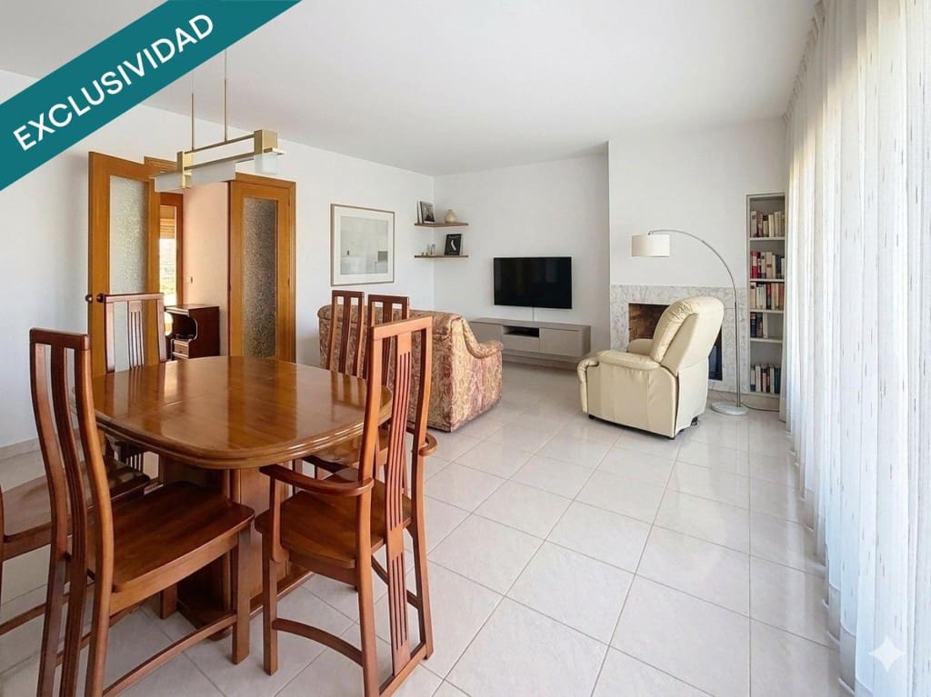 4 bedroom Terraced Villa for sale in Vilanova i la Geltru - € 485,000 (Ref: 9861740)