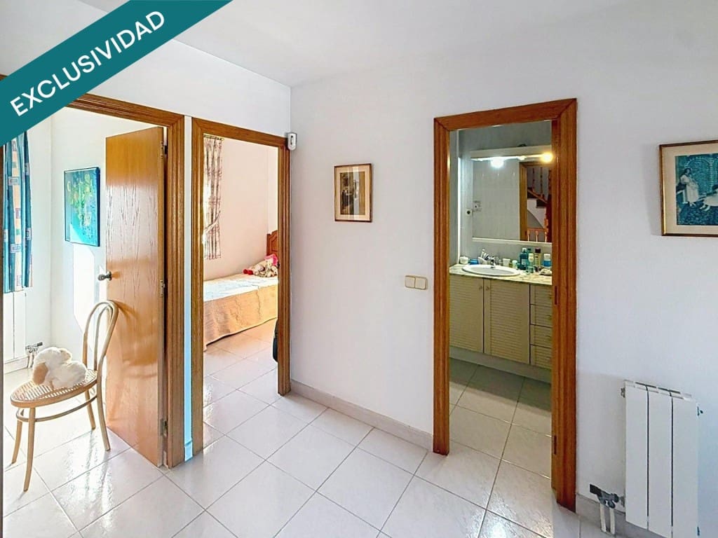 4 bedroom Terraced Villa for sale in Vilanova i la Geltru - € 485,000 (Ref: 9861740)