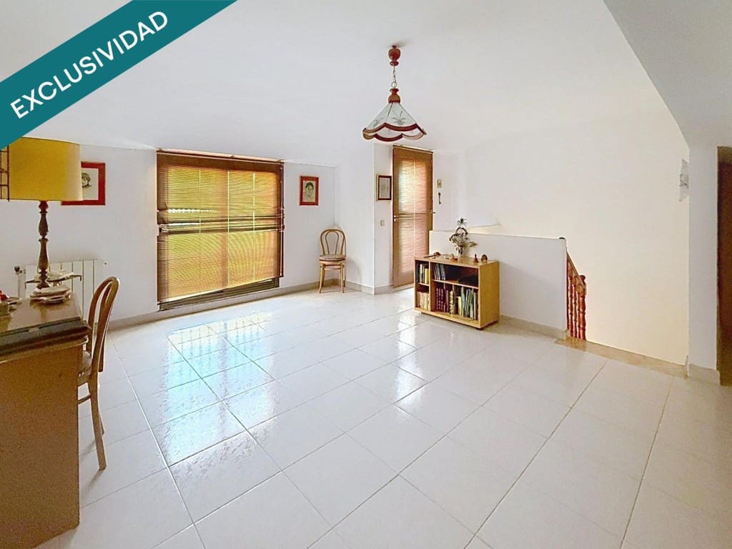 4 bedroom Terraced Villa for sale in Vilanova i la Geltru - € 485,000 (Ref: 9861740)