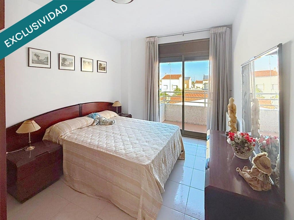 4 bedroom Terraced Villa for sale in Vilanova i la Geltru - € 485,000 (Ref: 9861740)