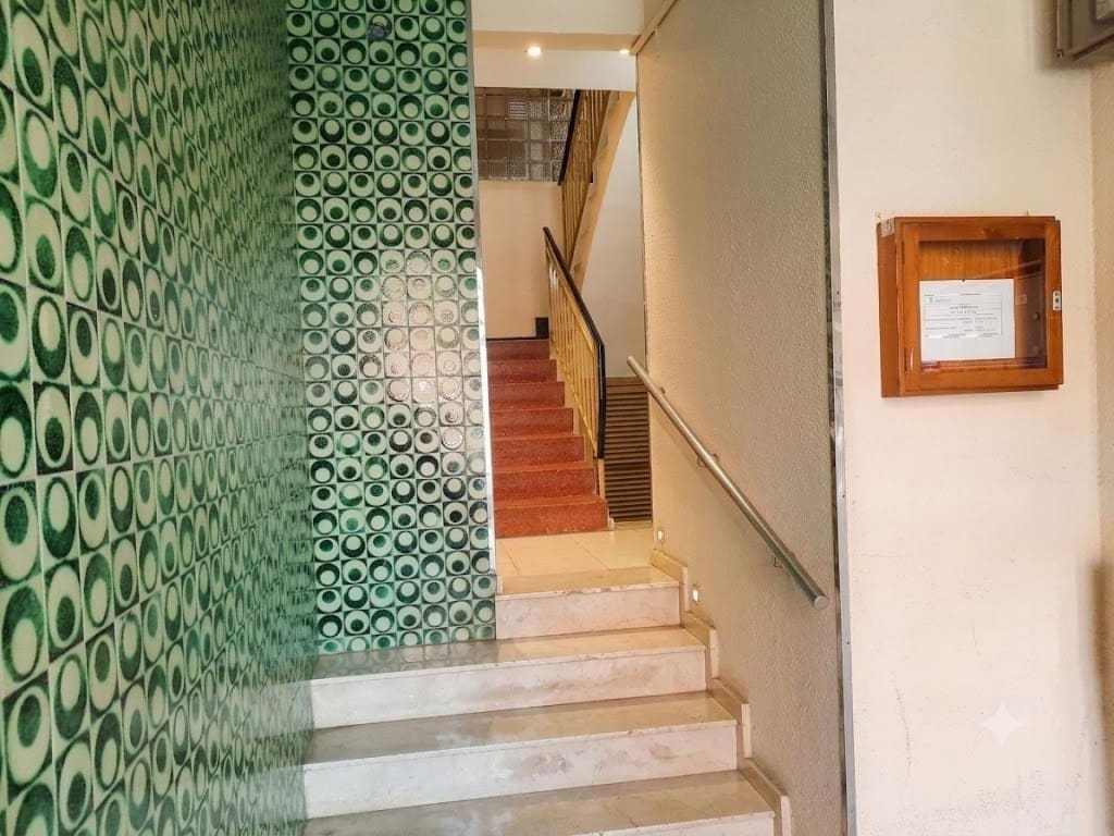 2 bedroom Penthouse for sale in El Prat de Llobregat - € 425,000 (Ref: 9861744)