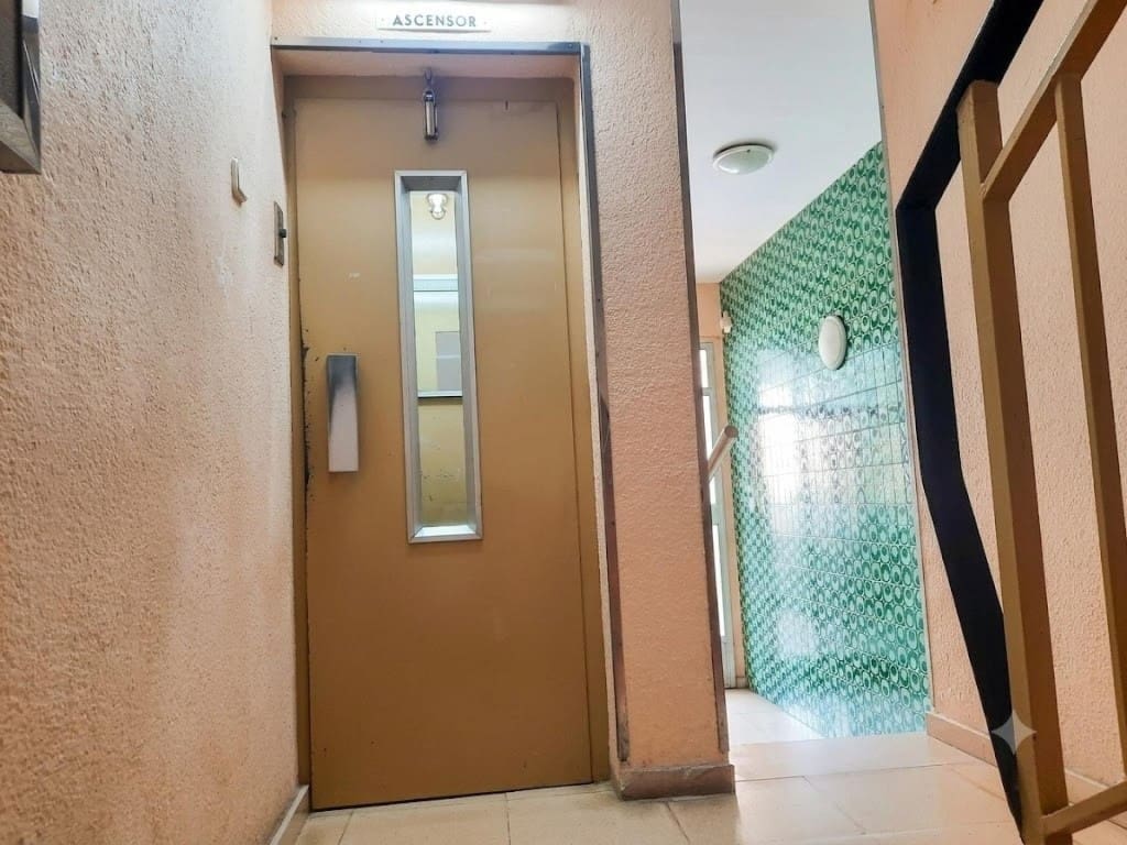 2 bedroom Penthouse for sale in El Prat de Llobregat - € 425,000 (Ref: 9861744)