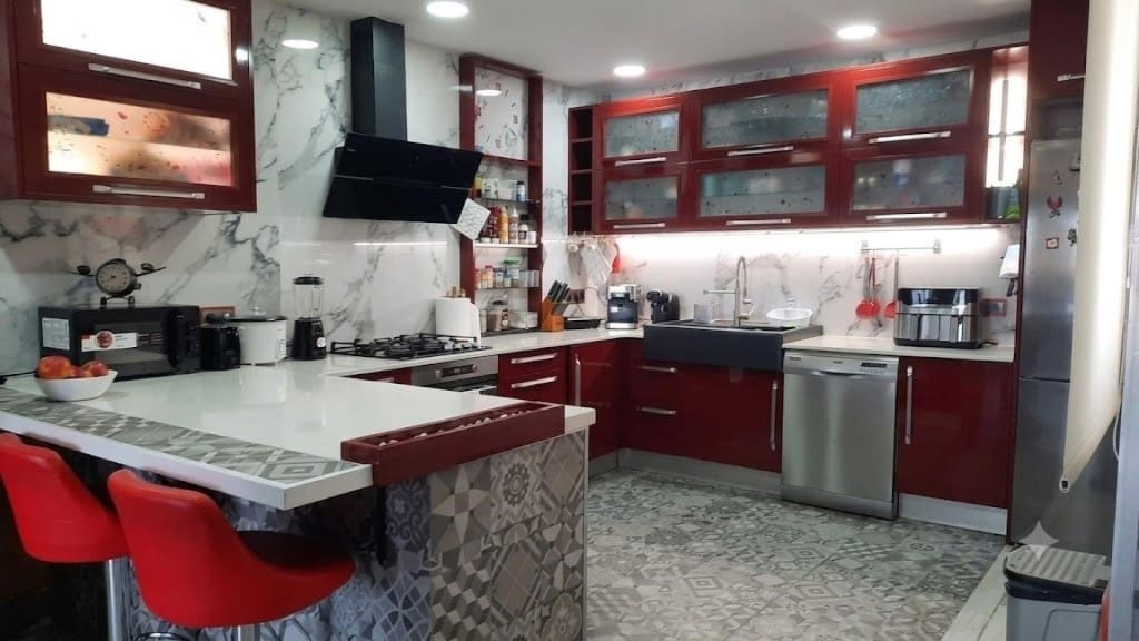 2 bedroom Penthouse for sale in El Prat de Llobregat - € 425,000 (Ref: 9861744)