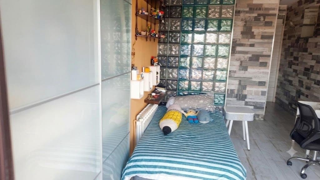 2 bedroom Penthouse for sale in El Prat de Llobregat - € 425,000 (Ref: 9861744)