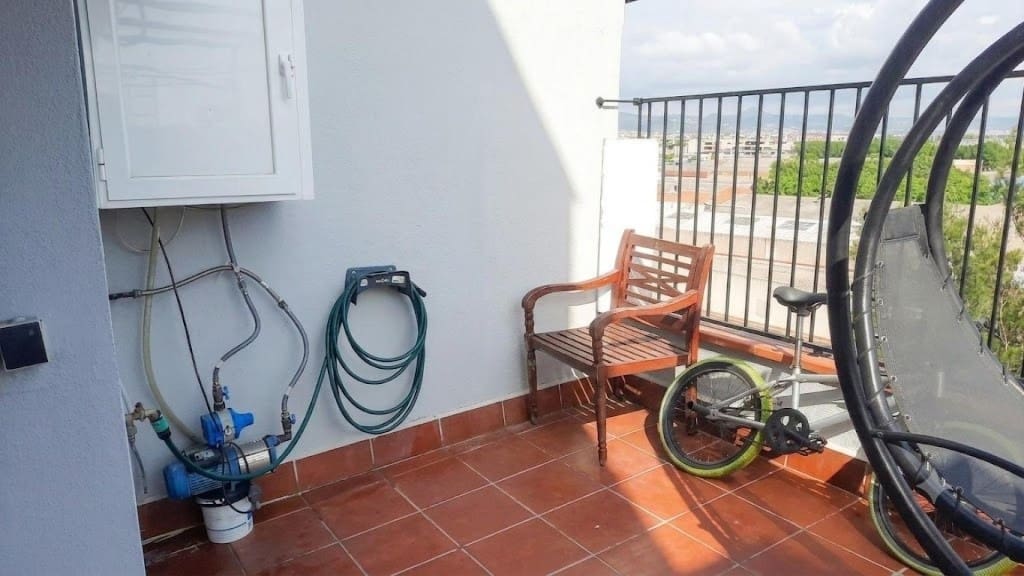 2 bedroom Penthouse for sale in El Prat de Llobregat - € 425,000 (Ref: 9861744)