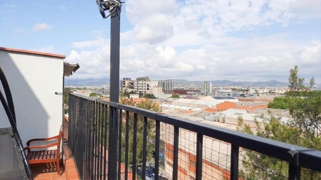2 bedroom Penthouse for sale in El Prat de Llobregat - € 425,000 (Ref: 9861744)