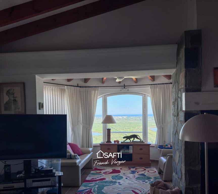 3 bedroom Villa for sale in Pego with pool - € 365,000 (Ref: 9861746)