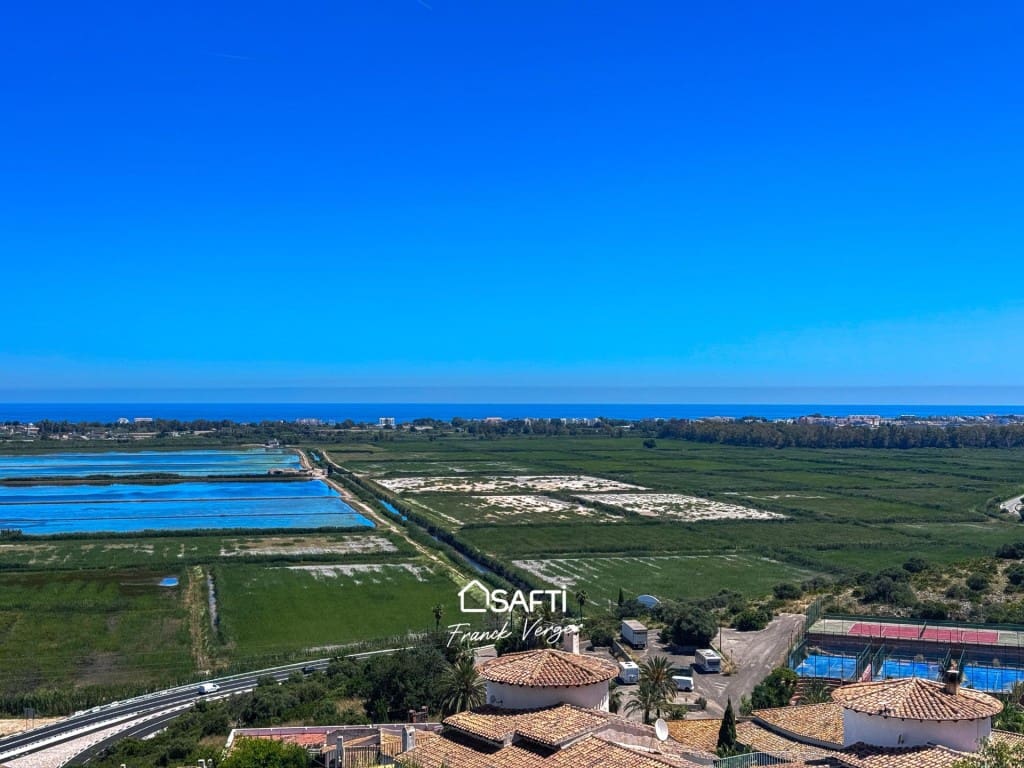3 bedroom Villa for sale in Pego with pool - € 365,000 (Ref: 9861746)