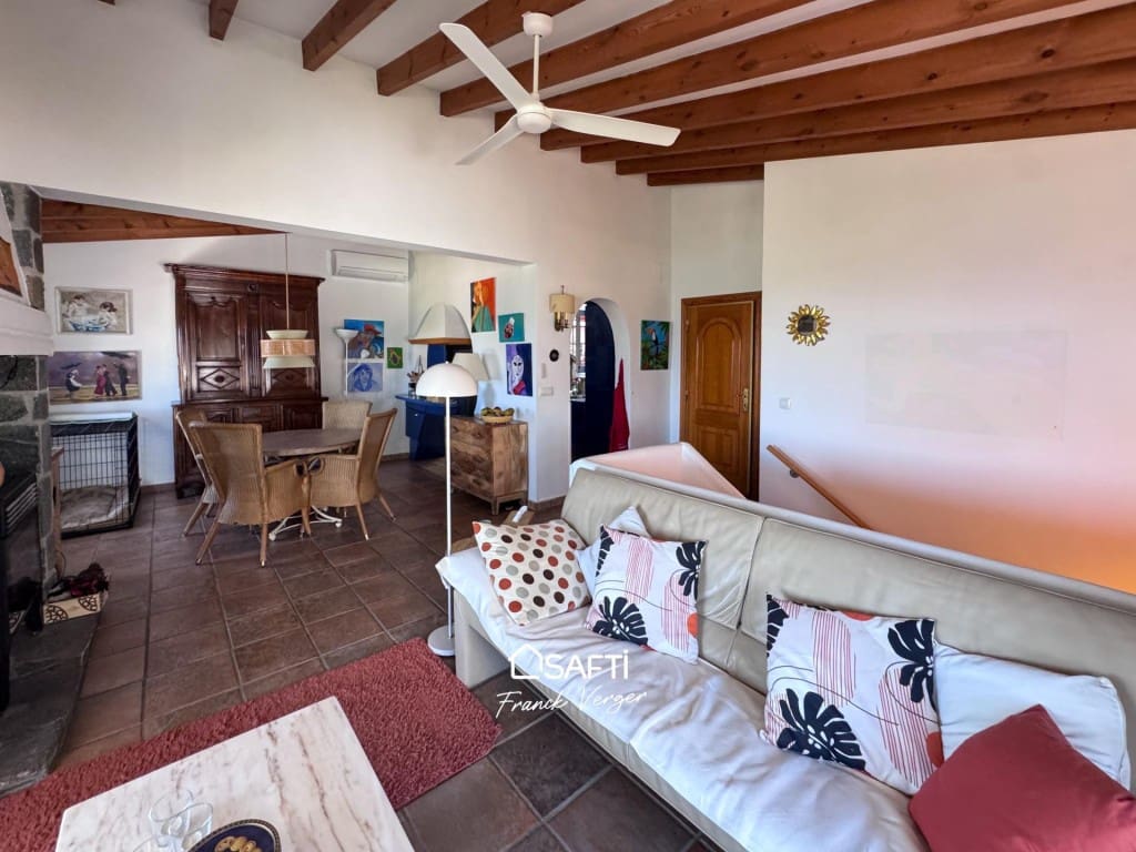 3 bedroom Villa for sale in Pego with pool - € 365,000 (Ref: 9861746)
