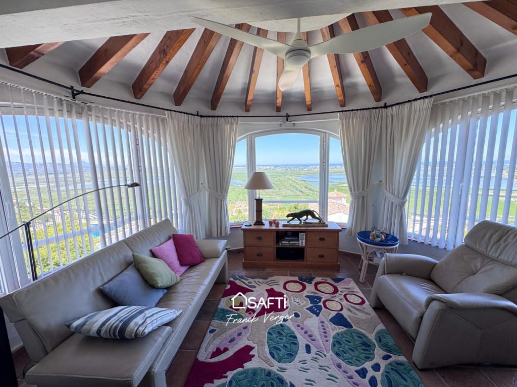 3 bedroom Villa for sale in Pego with pool - € 365,000 (Ref: 9861746)