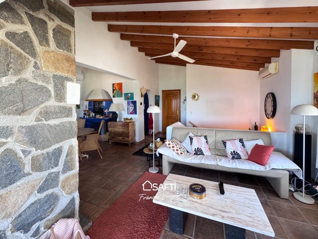 3 bedroom Villa for sale in Pego with pool - € 365,000 (Ref: 9861746)