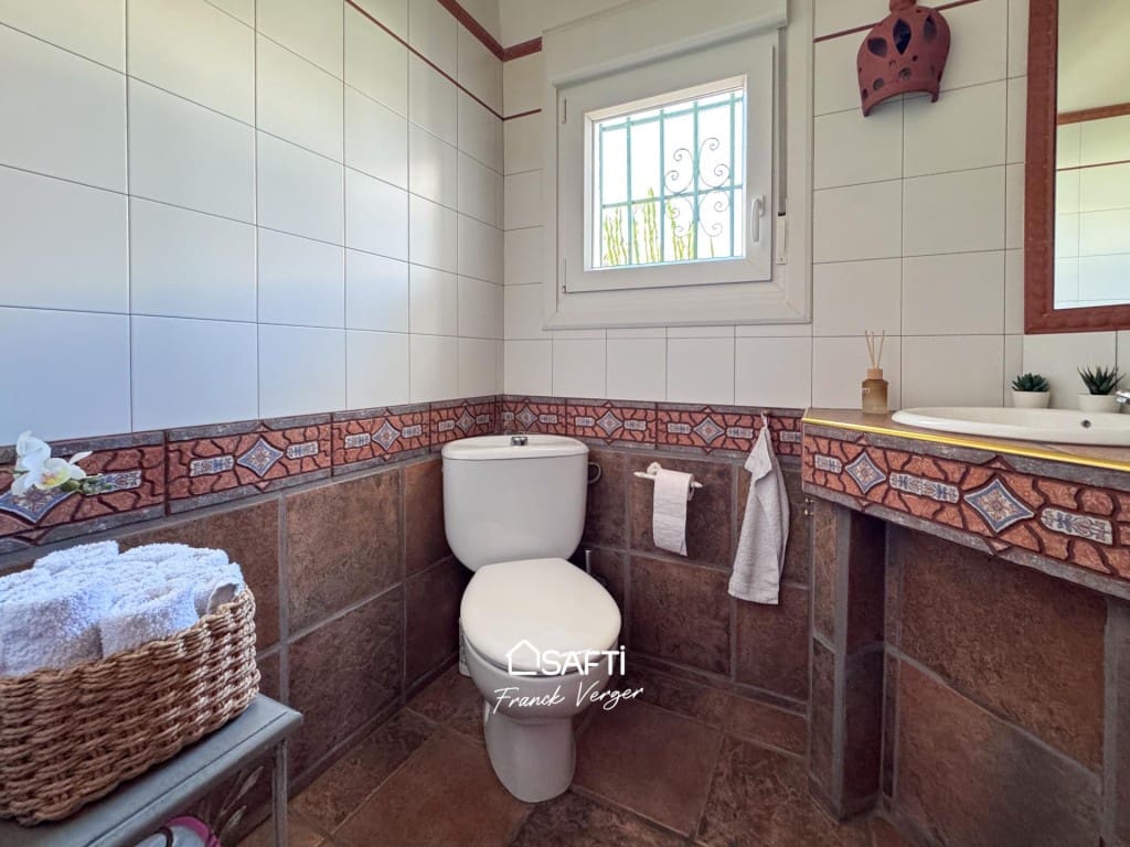 3 bedroom Villa for sale in Pego with pool - € 365,000 (Ref: 9861746)