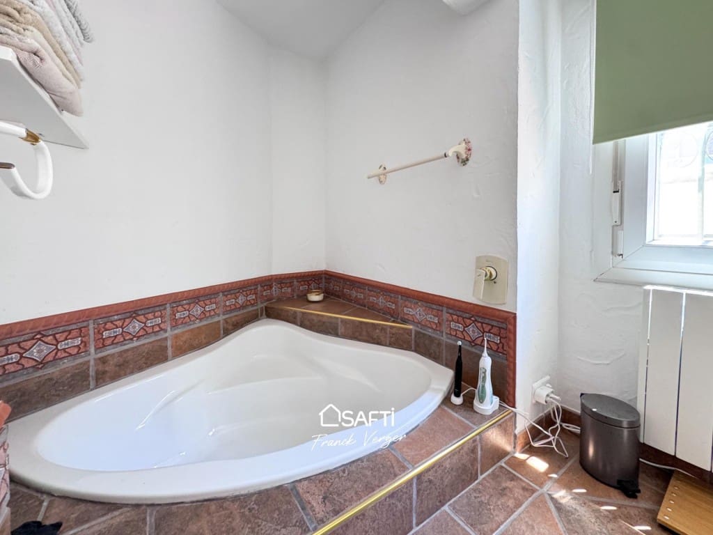 3 bedroom Villa for sale in Pego with pool - € 365,000 (Ref: 9861746)