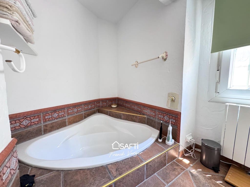 3 bedroom Villa for sale in Pego with pool - € 365,000 (Ref: 9861746)