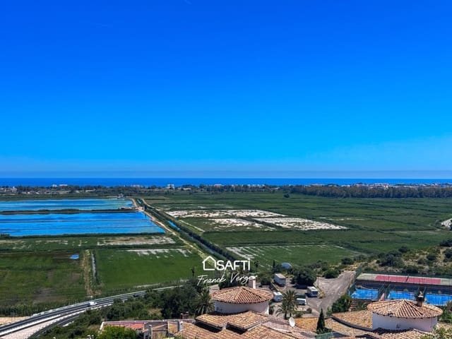 3 bedroom Villa for sale in Pego with pool - € 365,000 (Ref: 9861746)