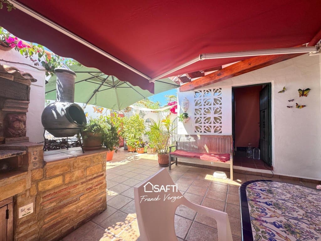 3 bedroom Villa for sale in Pego with pool - € 365,000 (Ref: 9861746)