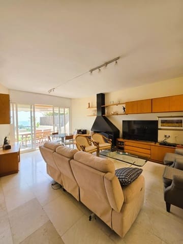5 sovrum Radhus till salu i Sitges med pool garage - 850 000 € (Ref: 9861748)