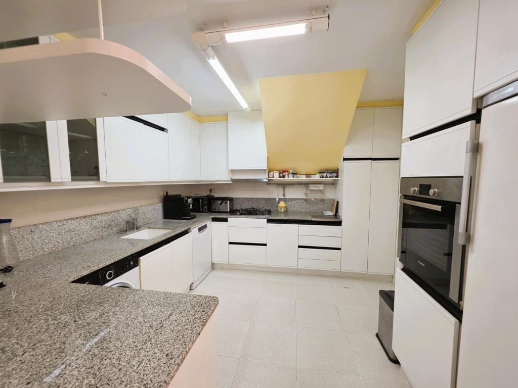 5 sovrum Radhus till salu i Sitges med pool garage - 850 000 € (Ref: 9861748)