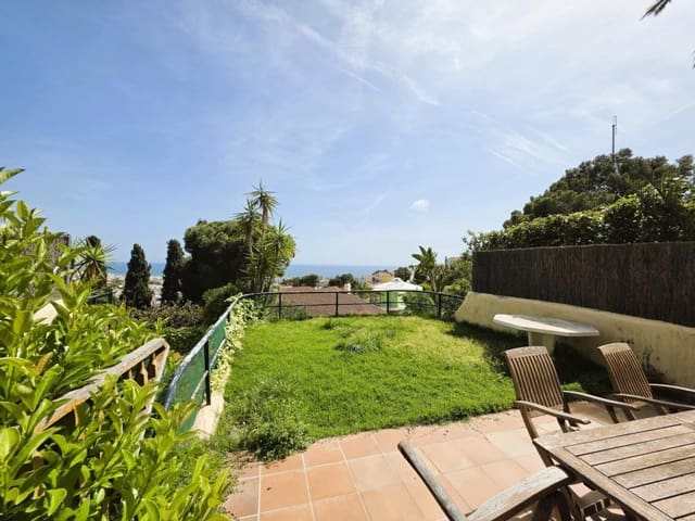 5 sovrum Radhus till salu i Sitges med pool garage - 850 000 € (Ref: 9861748)