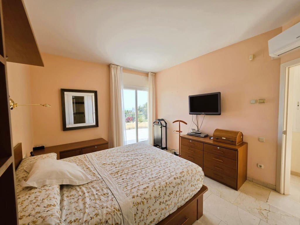 5 sovrum Radhus till salu i Sitges med pool garage - 850 000 € (Ref: 9861748)
