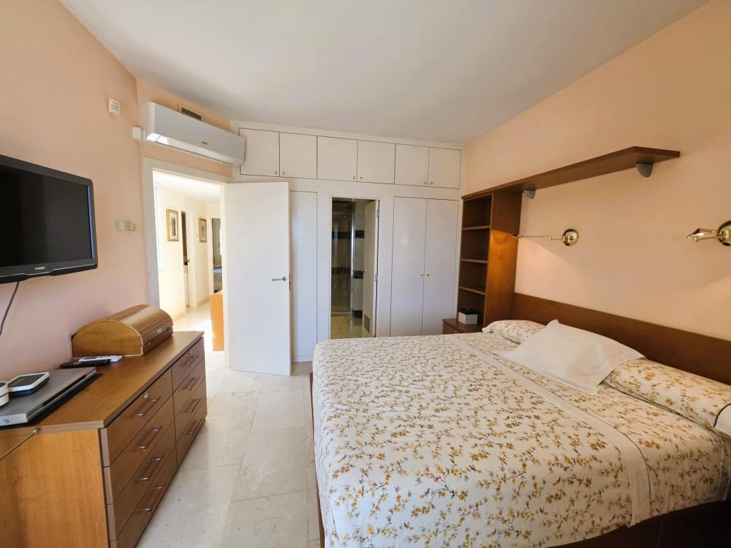 5 sovrum Radhus till salu i Sitges med pool garage - 850 000 € (Ref: 9861748)