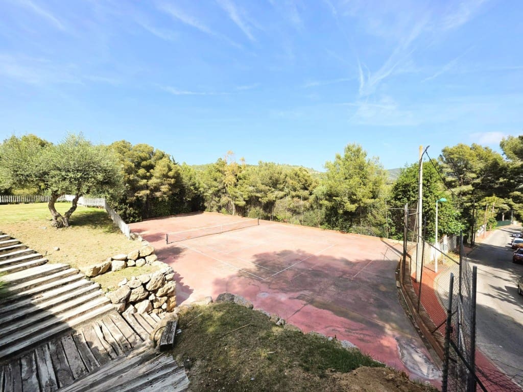 5 sovrum Radhus till salu i Sitges med pool garage - 850 000 € (Ref: 9861748)