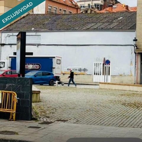 Commercial for sale in A Pobra do Caramiñal - € 500,000 (Ref: 9865052)