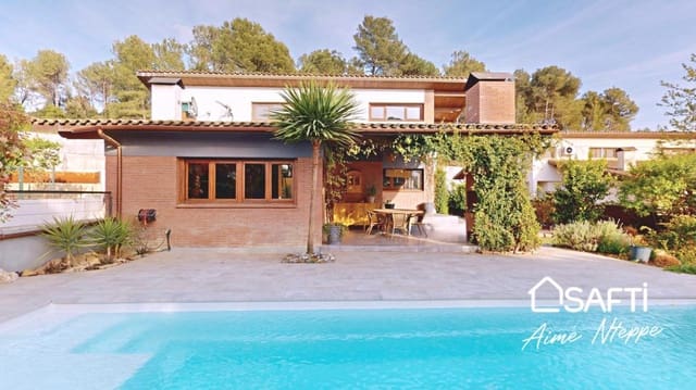 5 sypialnia Willa na sprzedaż w Sant Julià de Ramis z basenem - 650 000 € (Ref: 9865053)
