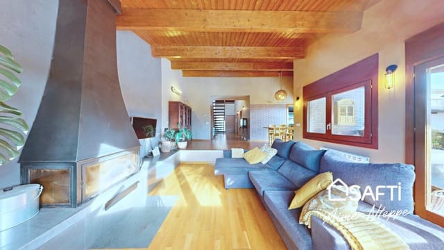 5 sypialnia Willa na sprzedaż w Sant Julià de Ramis z basenem - 650 000 € (Ref: 9865053)