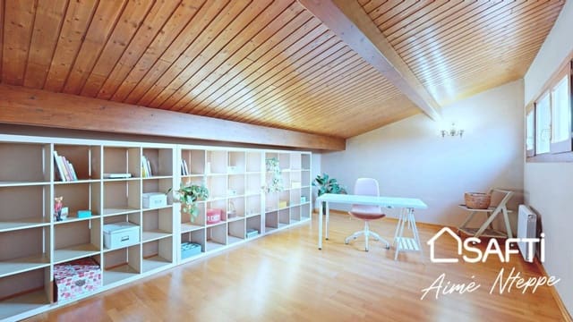 5 sypialnia Willa na sprzedaż w Sant Julià de Ramis z basenem - 650 000 € (Ref: 9865053)