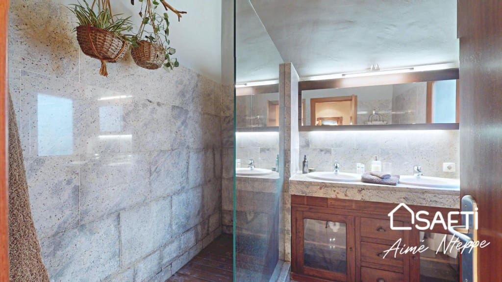 5 sypialnia Willa na sprzedaż w Sant Julia de Ramis z basenem - 650 000 € (Ref: 9865053)