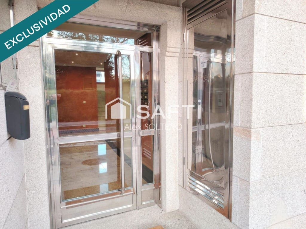 2 bedroom Apartment for sale in Nigran with pool garage - € 360,000 (Ref: 9865055)