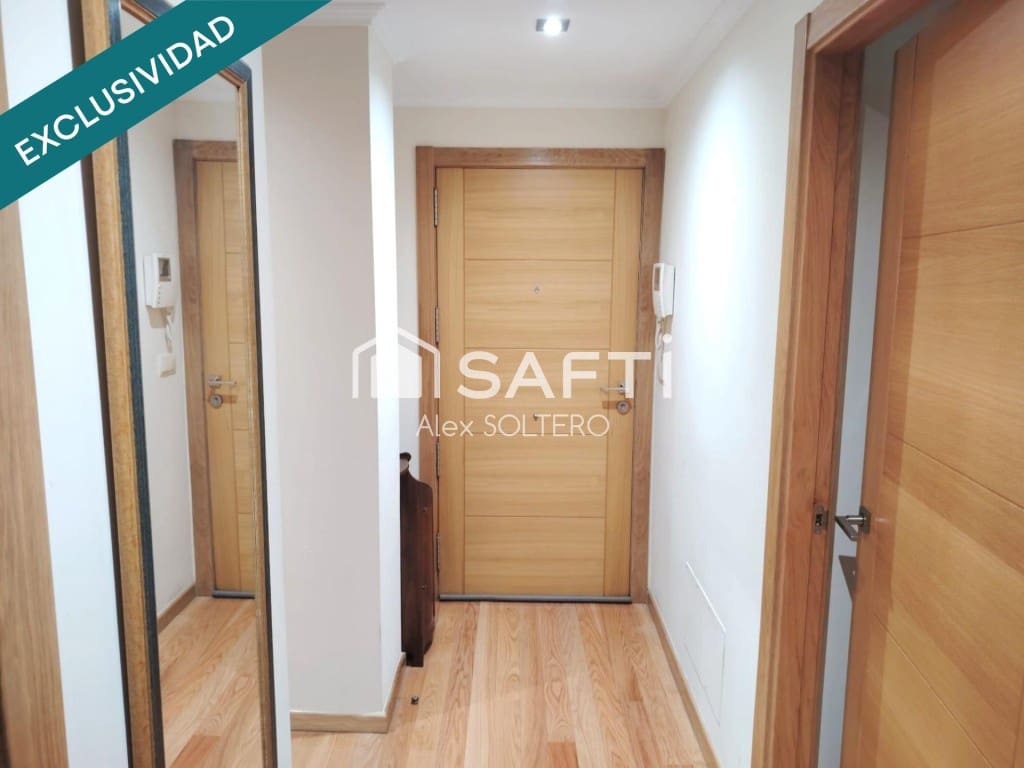 2 bedroom Apartment for sale in Nigran with pool garage - € 360,000 (Ref: 9865055)