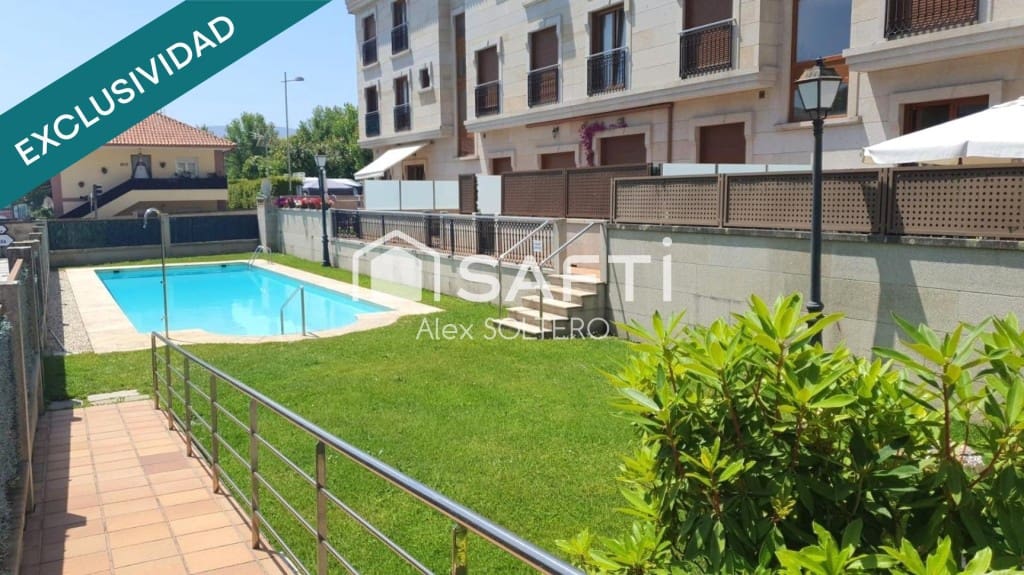 2 bedroom Apartment for sale in Nigran with pool garage - € 360,000 (Ref: 9865055)