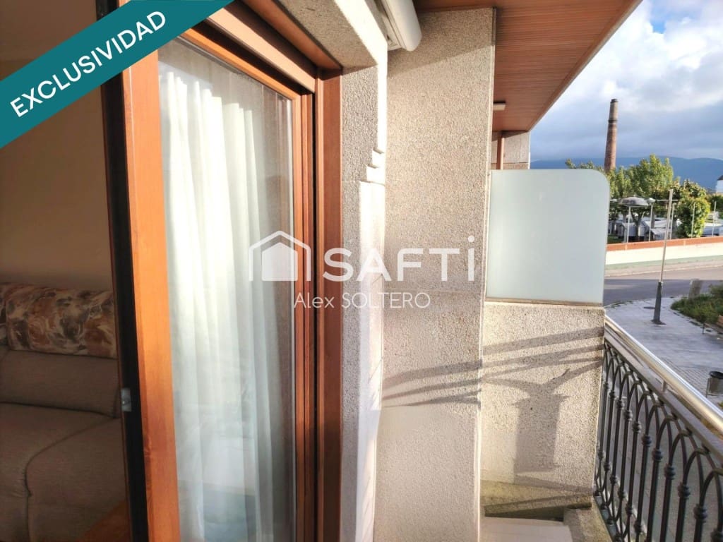 2 bedroom Apartment for sale in Nigran with pool garage - € 360,000 (Ref: 9865055)