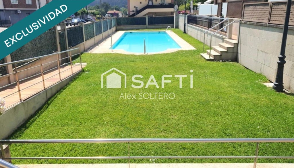 2 bedroom Apartment for sale in Nigran with pool garage - € 360,000 (Ref: 9865055)