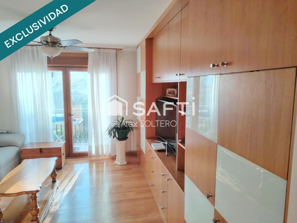 2 bedroom Apartment for sale in Nigran with pool garage - € 360,000 (Ref: 9865055)
