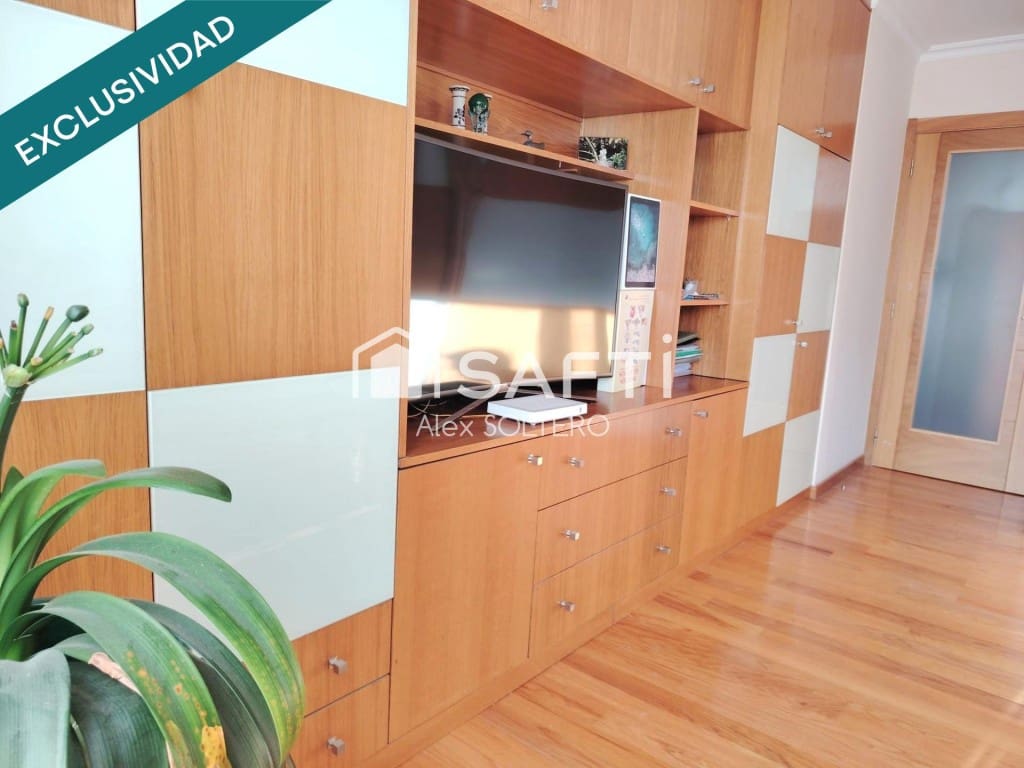 2 bedroom Apartment for sale in Nigran with pool garage - € 360,000 (Ref: 9865055)