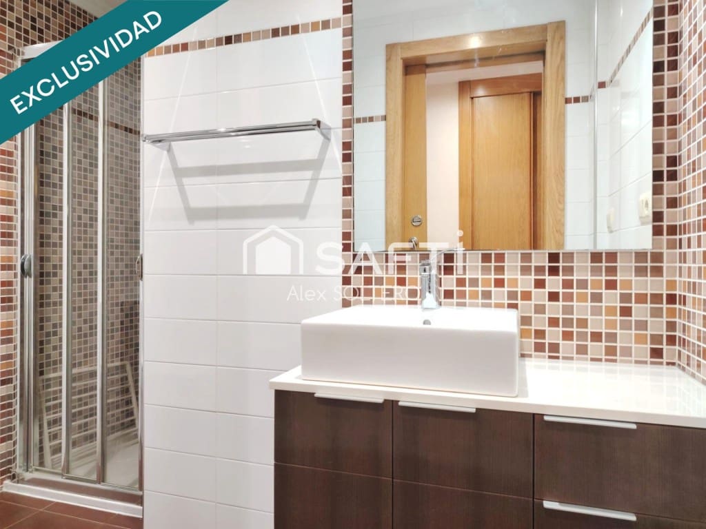 2 bedroom Apartment for sale in Nigran with pool garage - € 360,000 (Ref: 9865055)