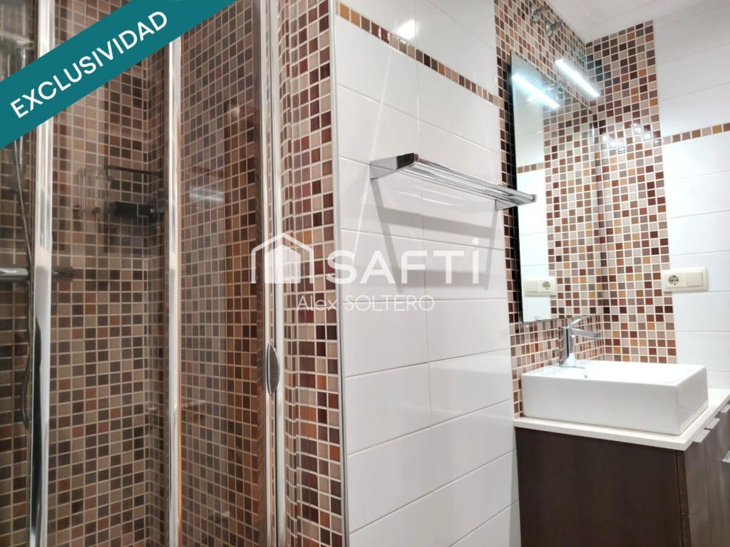 2 bedroom Apartment for sale in Nigran with pool garage - € 360,000 (Ref: 9865055)