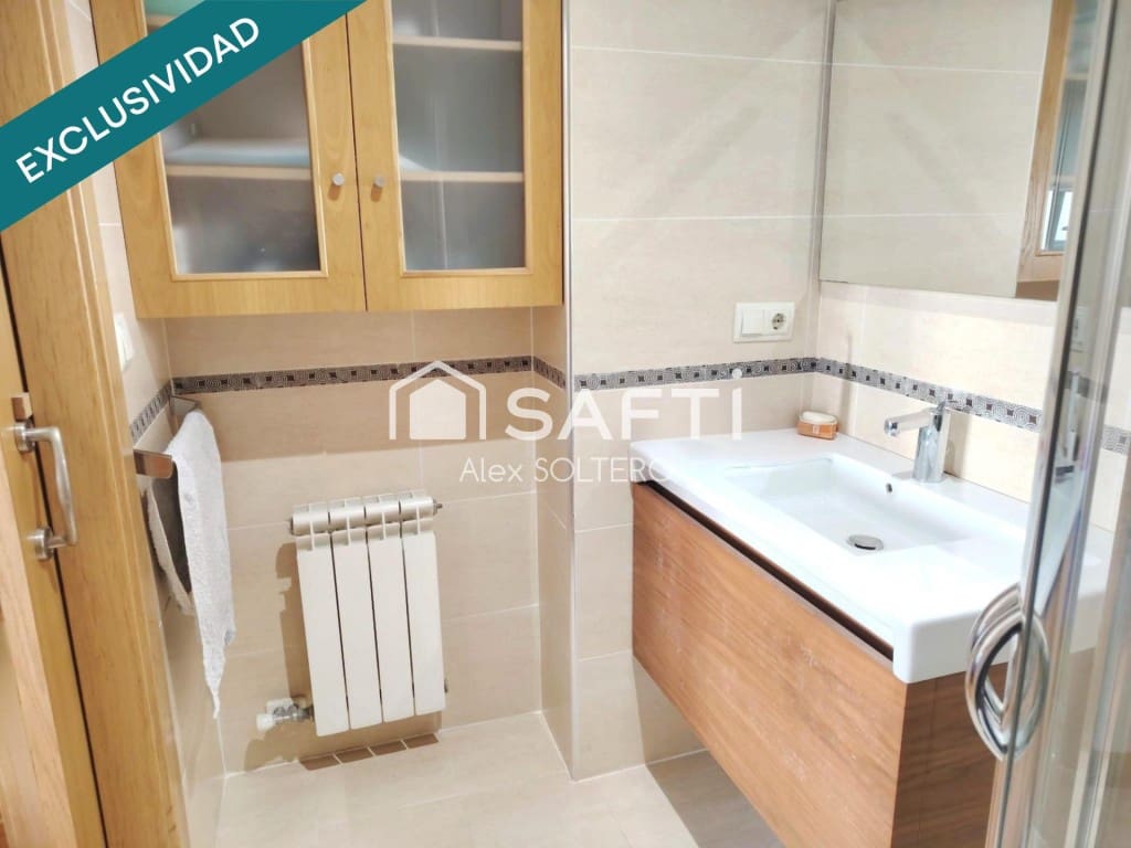 2 bedroom Apartment for sale in Nigran with pool garage - € 360,000 (Ref: 9865055)