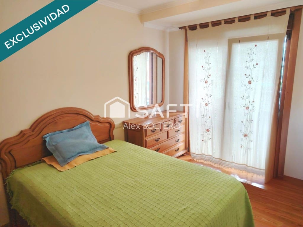 2 bedroom Apartment for sale in Nigran with pool garage - € 360,000 (Ref: 9865055)
